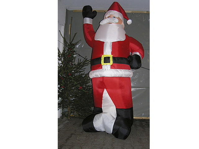 Riesendisplay Santa Claus Weihnachtsmann mit integriertem Gebläse mieten