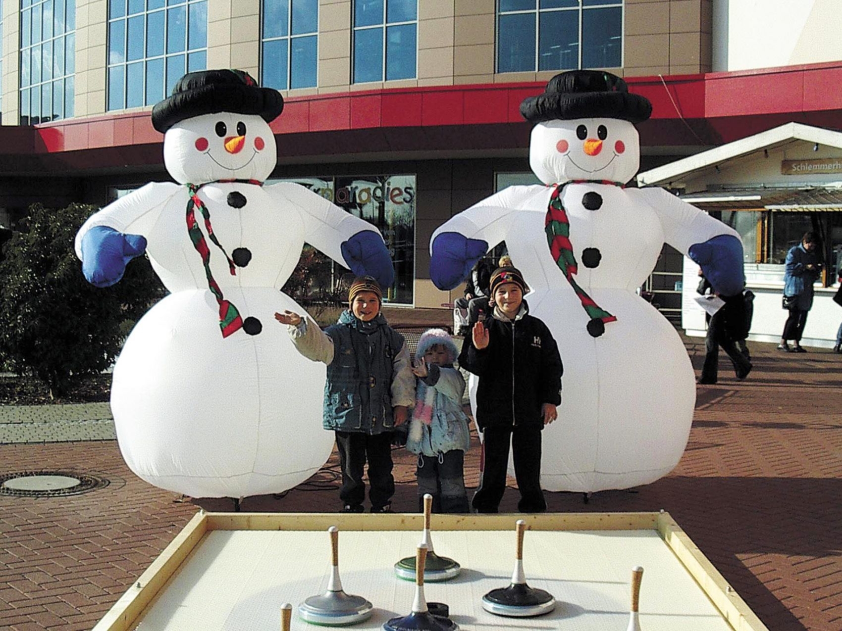 schneemann-beleuchtet-001