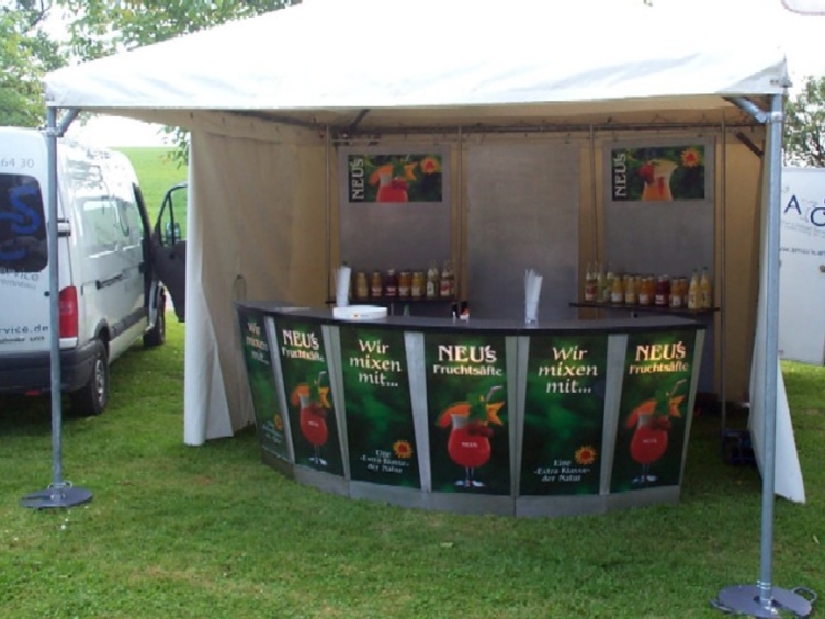 neu-s-theke-mit-zelt-reinheimer-musiktage