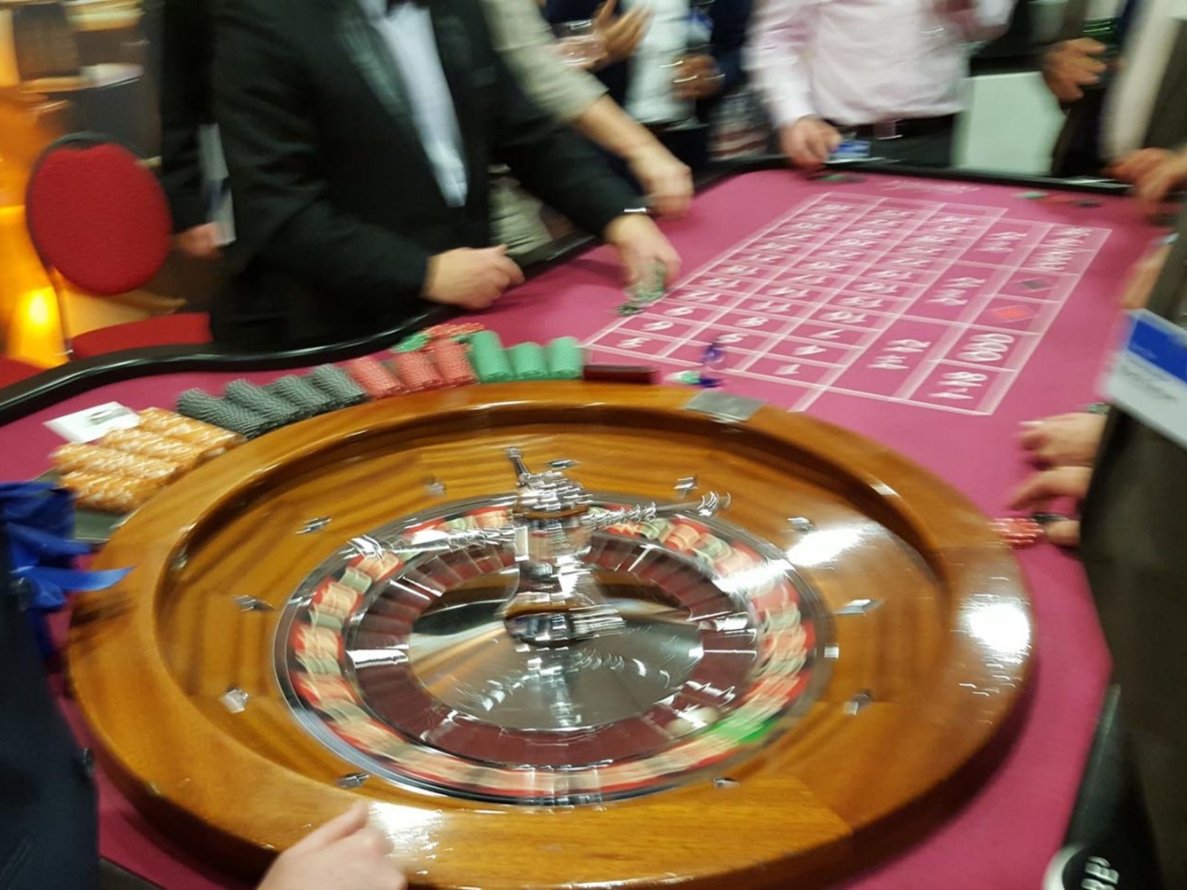 casino-roulette-00112