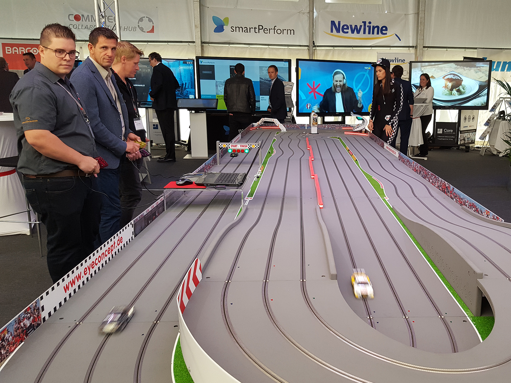 carrerabahn-slotfire-xxl_www.eyeconcept.de_2031