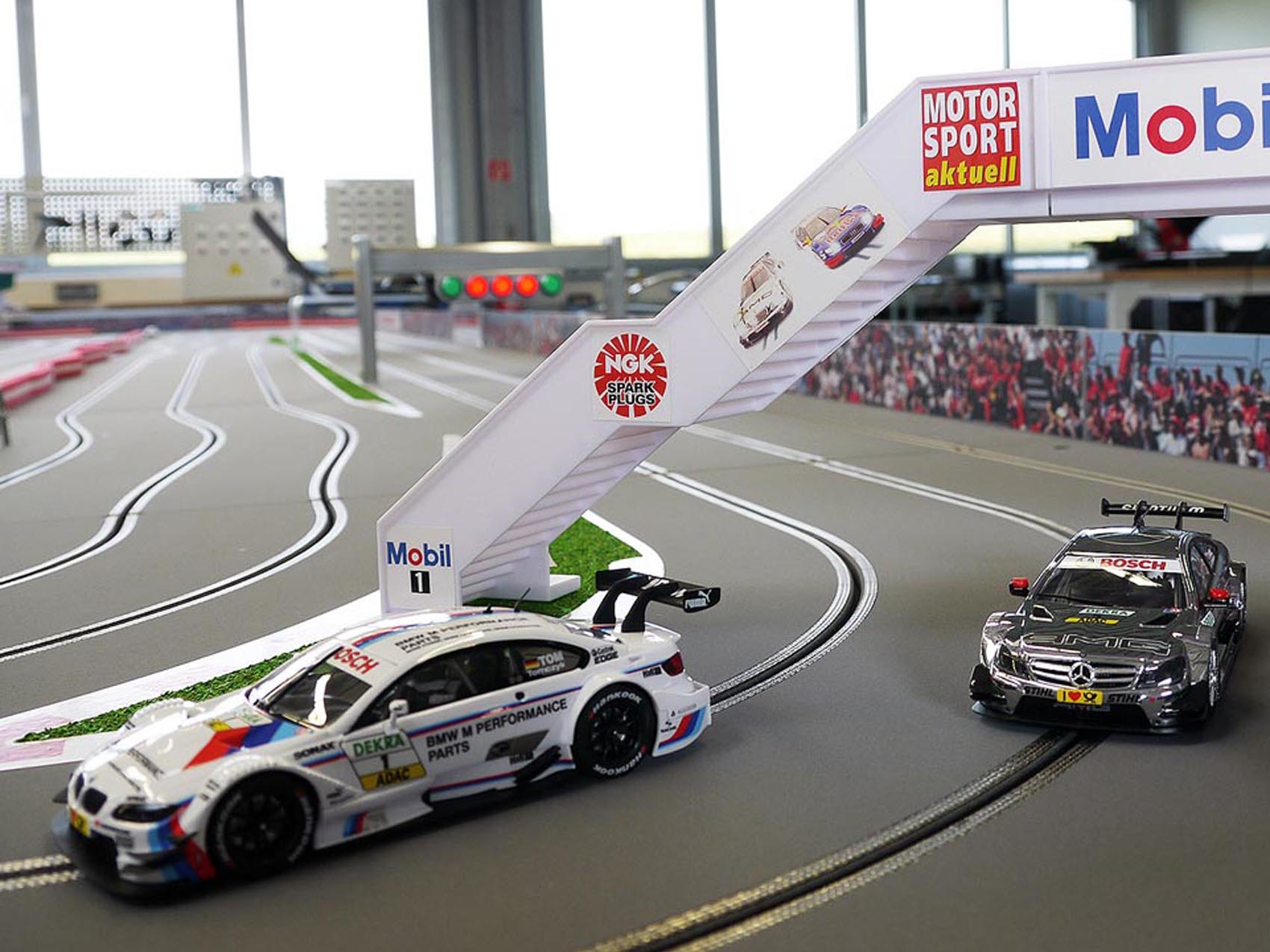 carrerabahn_slotfire_mieten_eventrennbahn_0049_www.eyeconcept.de