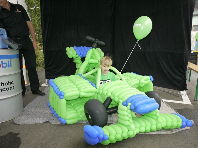 Ballondekorationen Riesenmodelle mit viel Phantasie