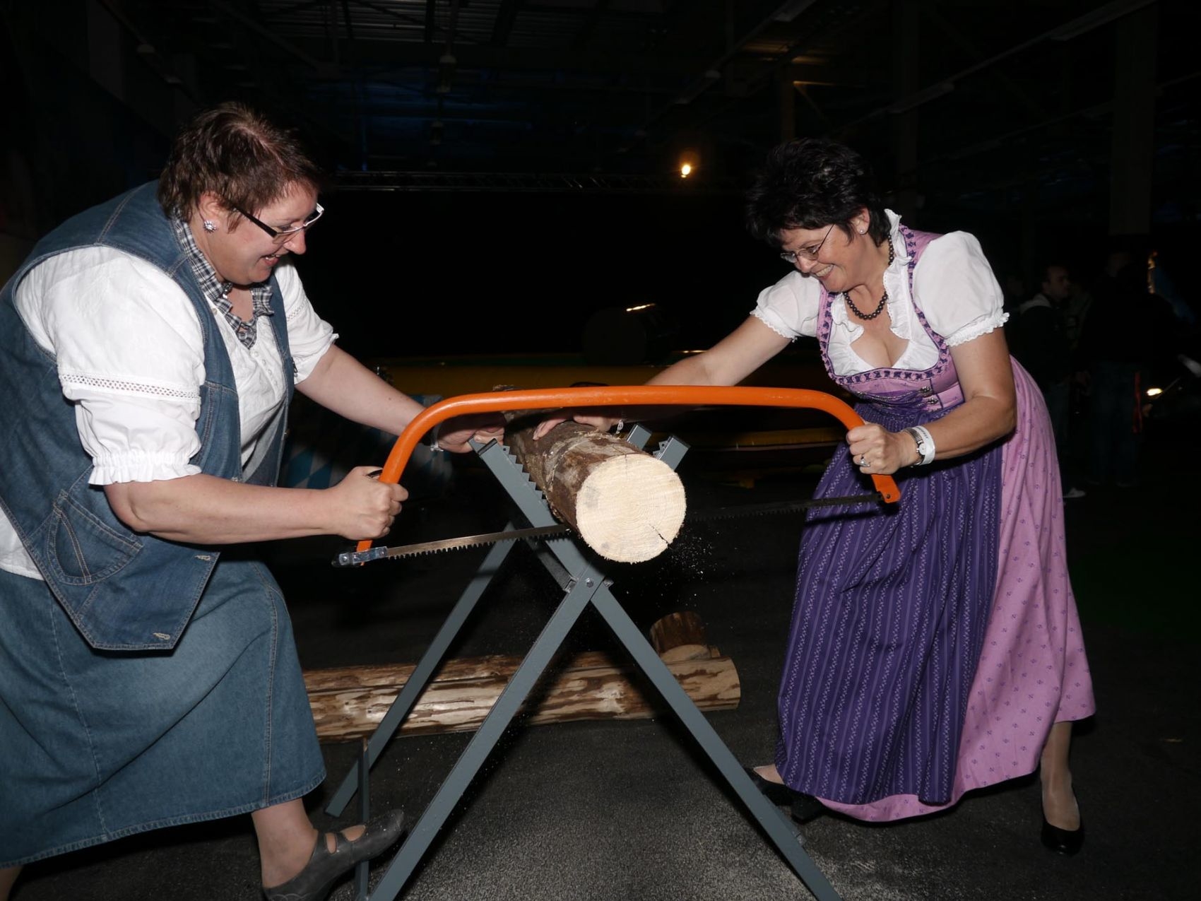 baumstamm-wettsaegen-20018