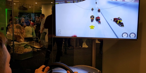Bobsimulator Snowmoil Ski Doo (Solo- oder Twinversion) als Challenge Simulator mieten