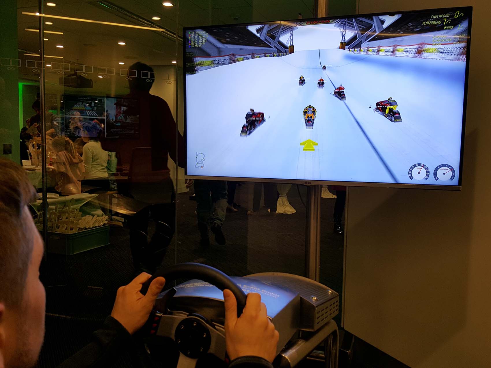 07a-snowmobil-bob-simulator-eyeconcept.de