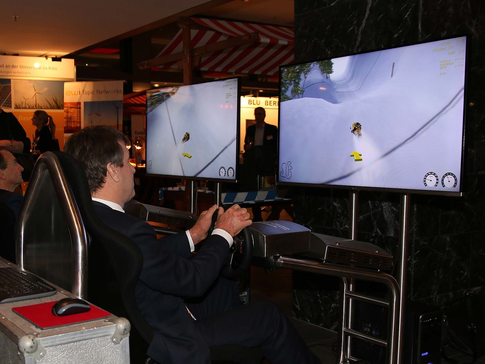 10-snowmobil-bob-simulator-eyeconcept.de