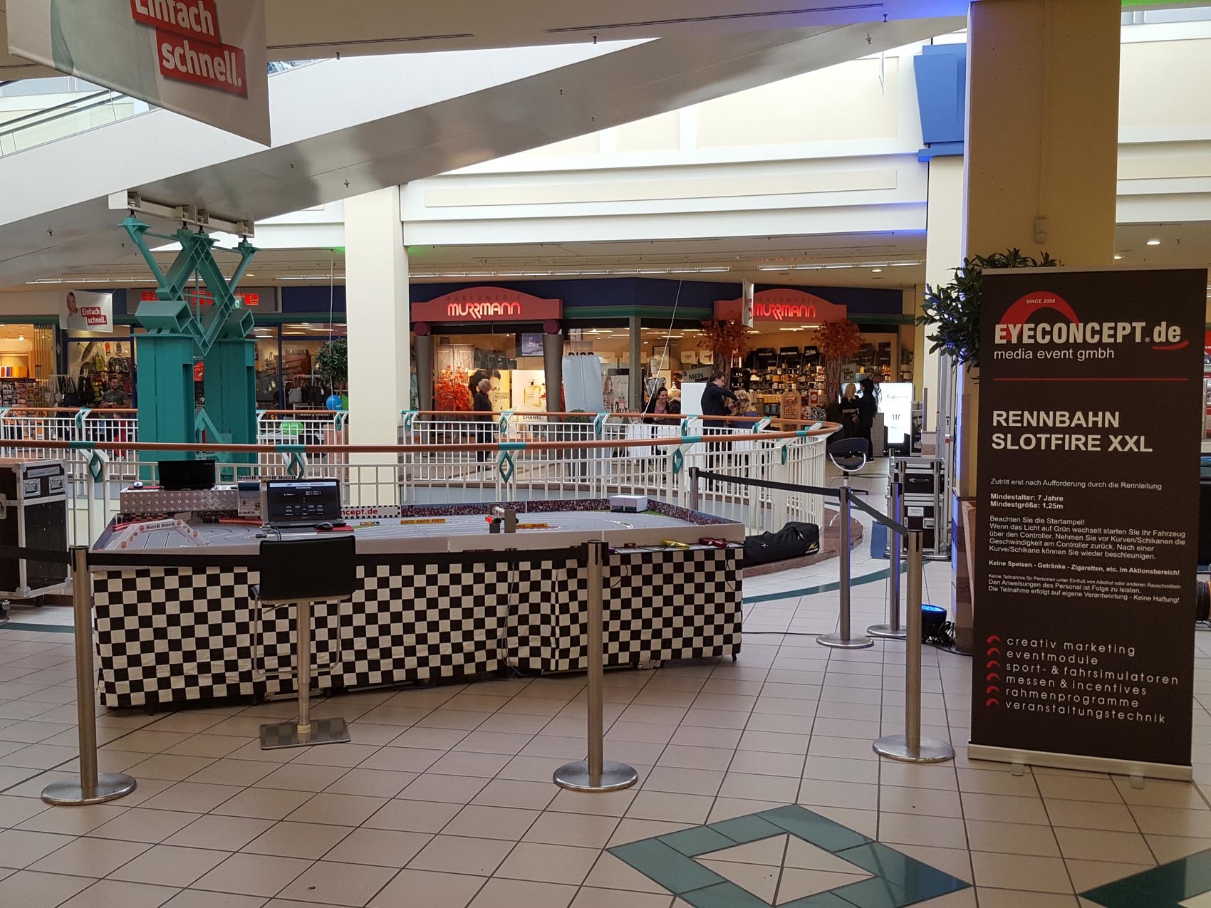 carrerabahn-small-www.eyeconcept.de_1709002