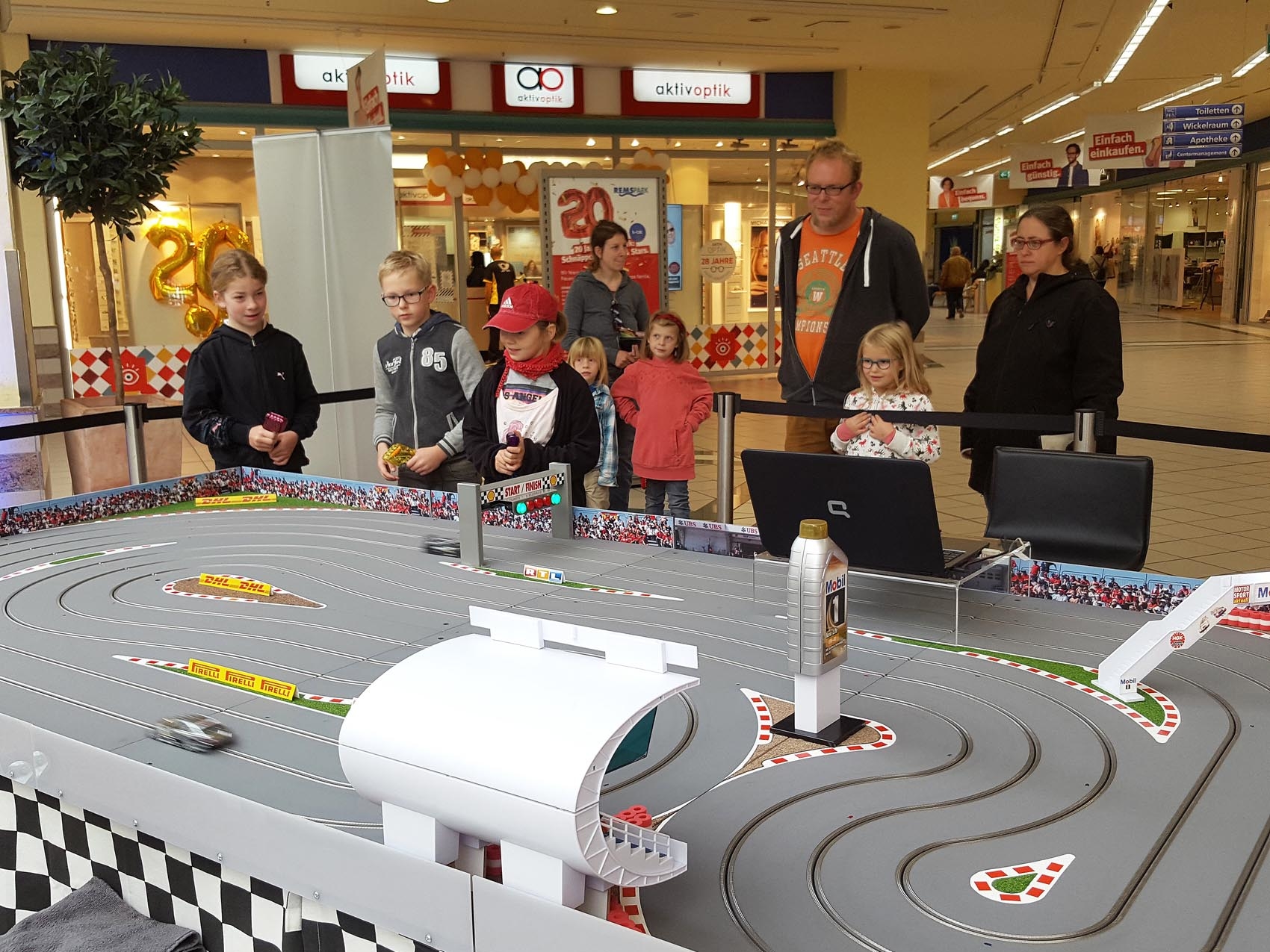 carrerabahn-small-www.eyeconcept.de_1709007