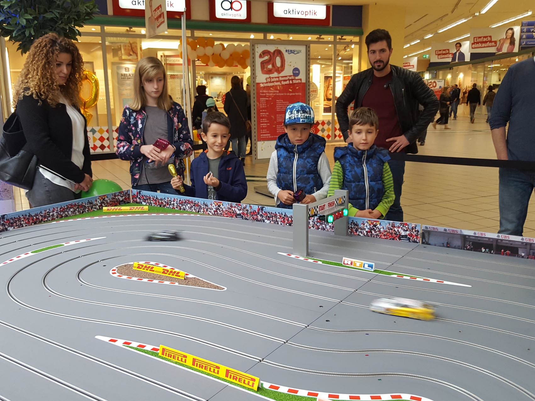 carrerabahn-small-www.eyeconcept.de_1709009