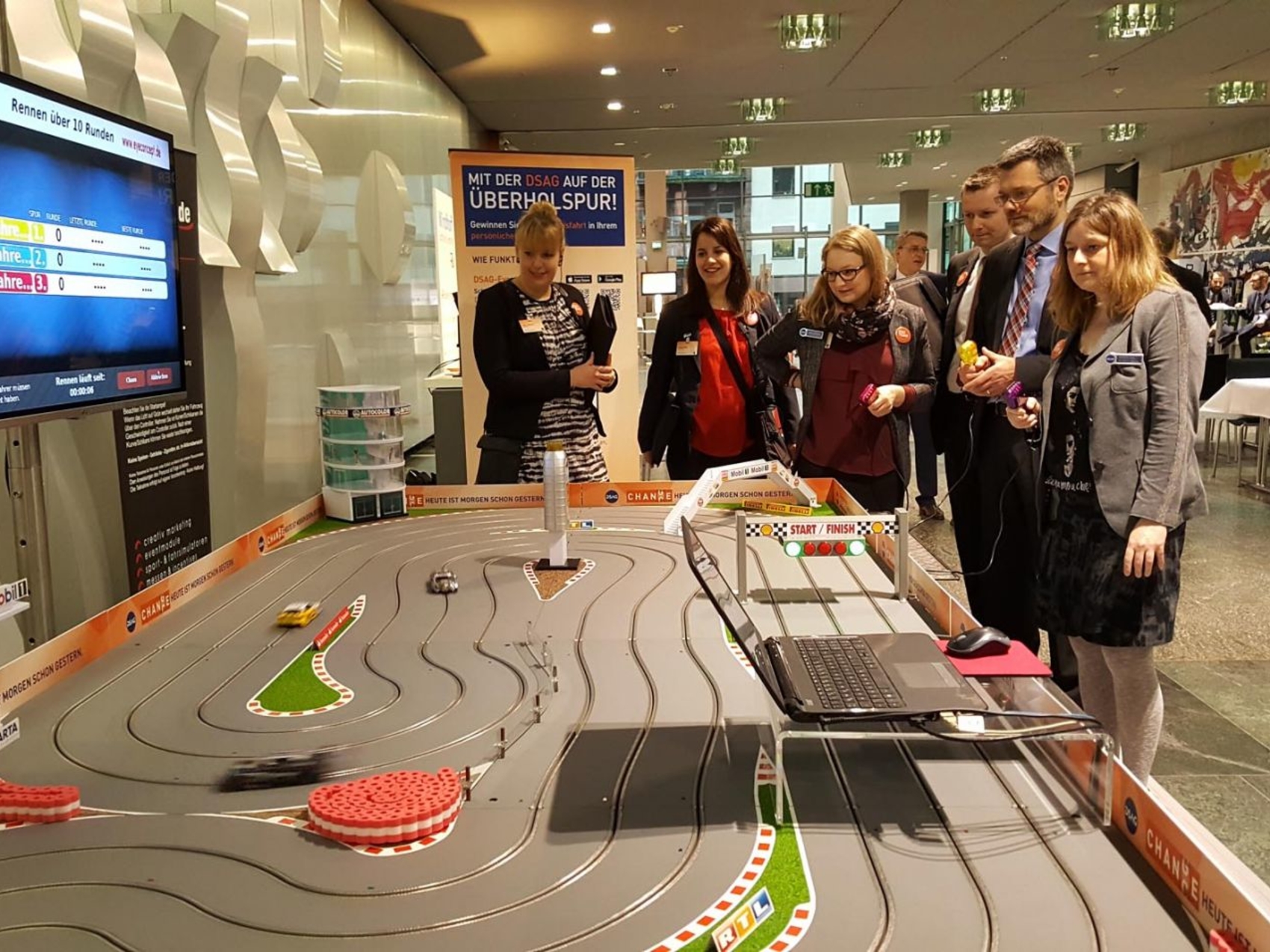 slotfire-carrerabahn-340-x-190-www-eyeconcept-de-061