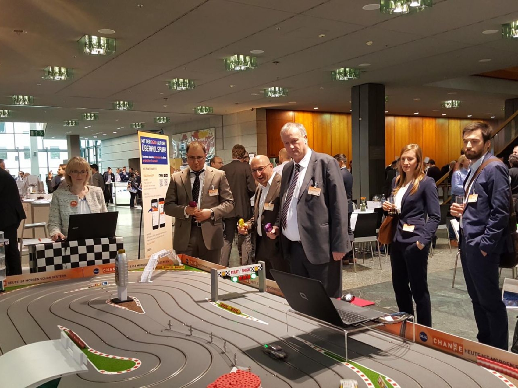 slotfire-carrerabahn-340-x-190-www-eyeconcept-de-063