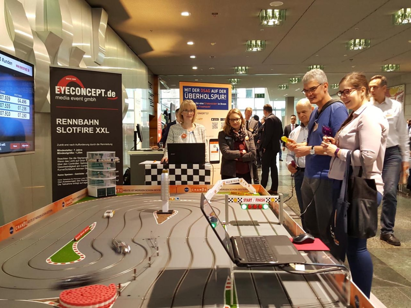 slotfire-carrerabahn-340-x-190-www-eyeconcept-de-070