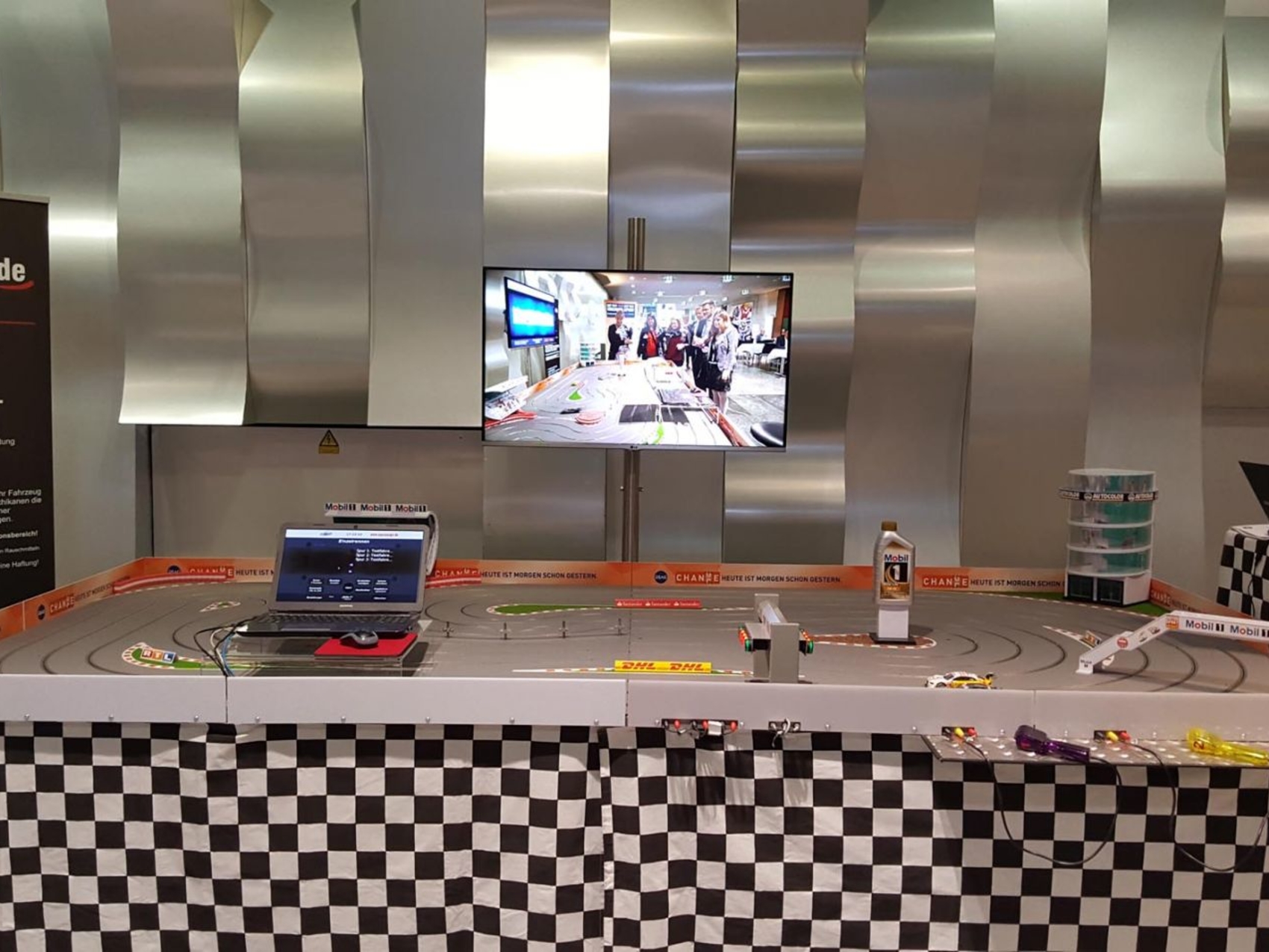 slotfire-carrerabahn-340-x-190-www-eyeconcept-de-076