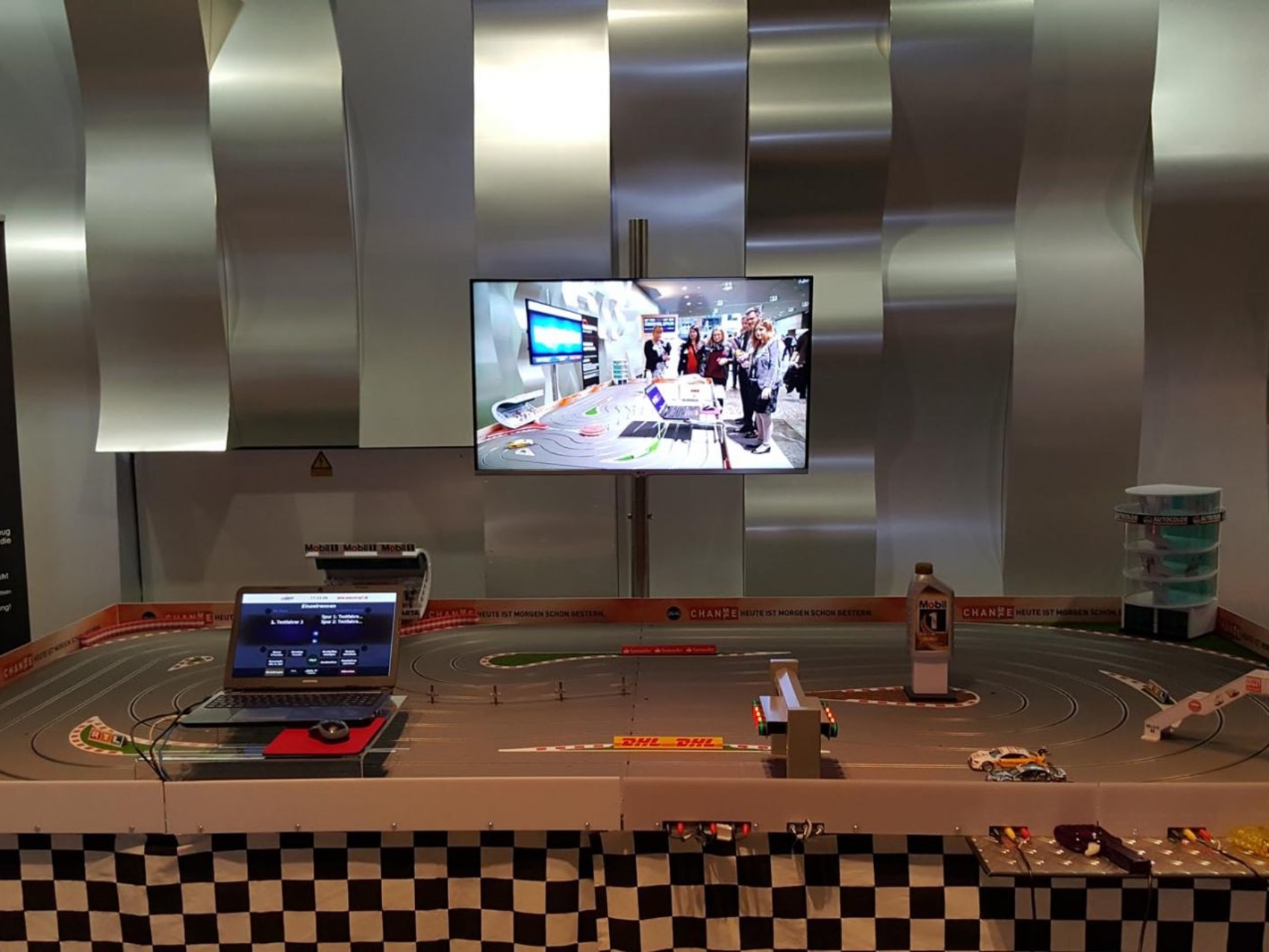 slotfire-carrerabahn-340-x-190-www-eyeconcept-de-077