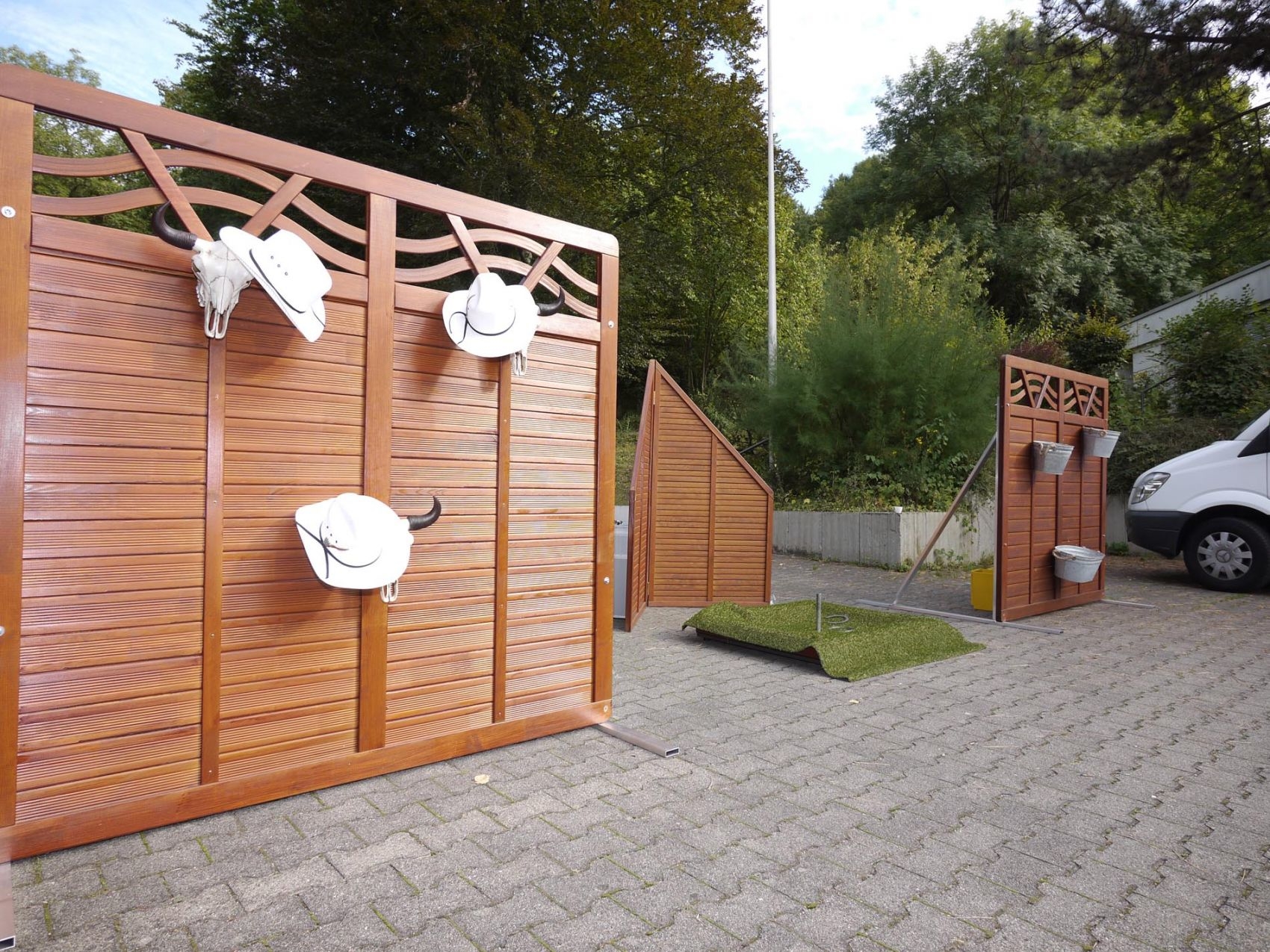 ranch-stiefel-hufeisen-huete-werfen-001