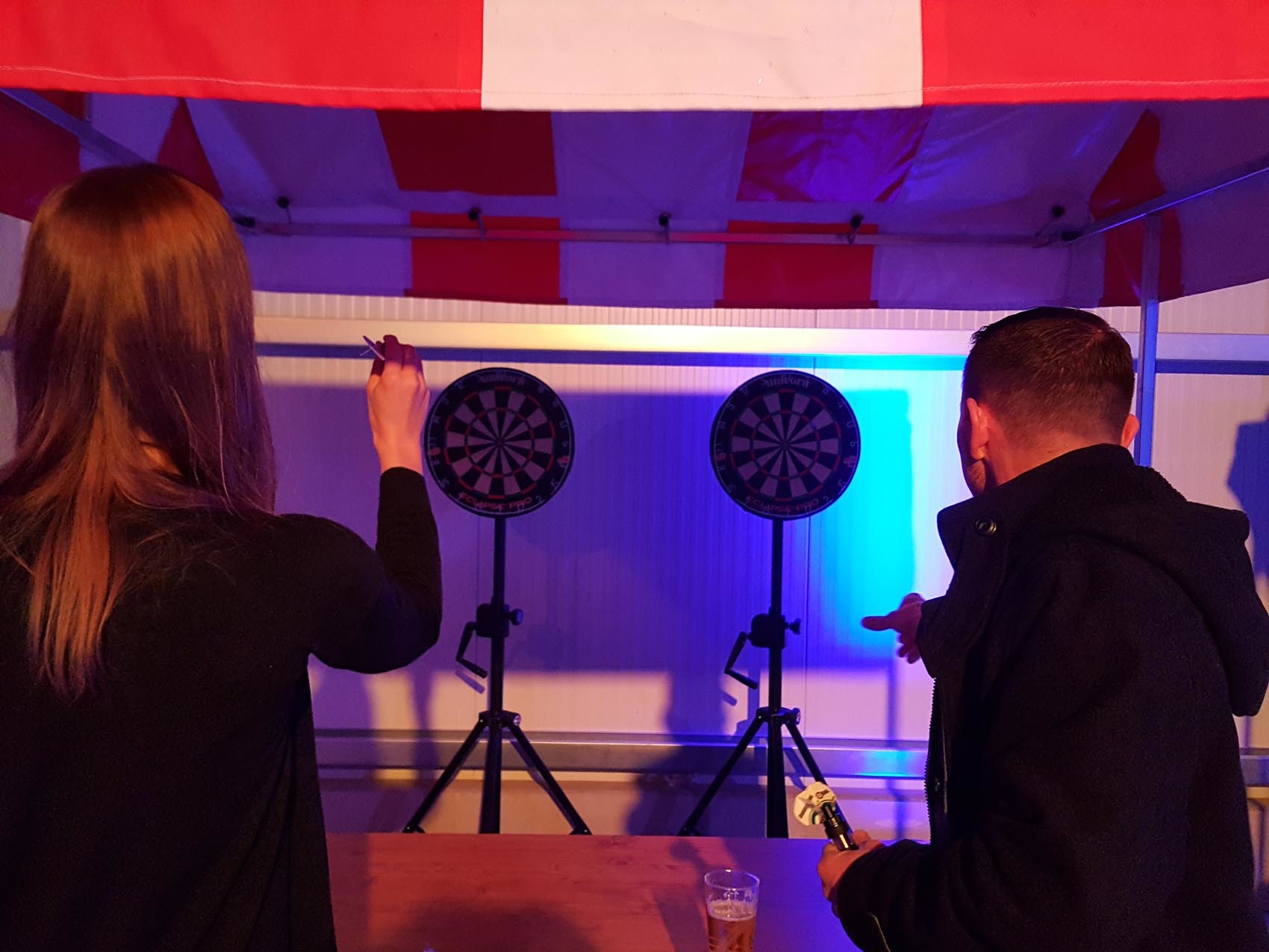 dart-im-marktstand_101