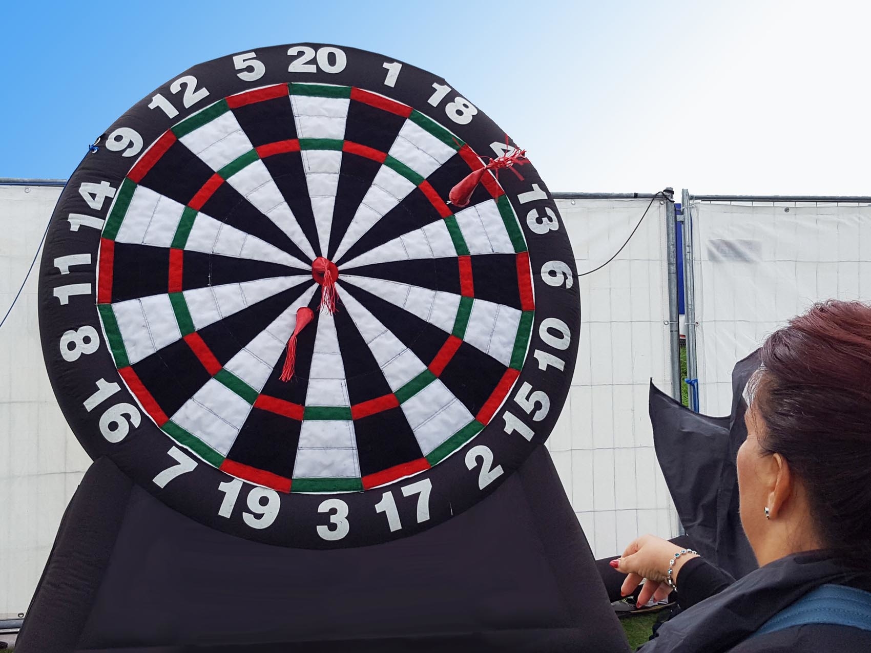 dart-aufblasbar-www.eyeconcept.de_001