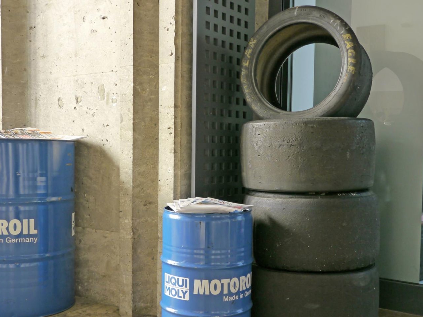 motorsport-deko-boxengasse-www-eyeconcept-de-1122