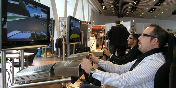 Driveseat Fahrsimulator PKW Serienfahrzeuge (Twin Version) mieten