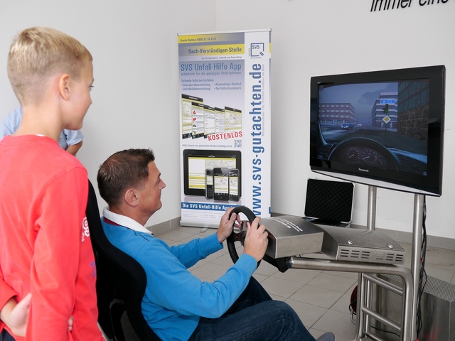 Driveseat Fahrsimulator PKW Simulator mieten