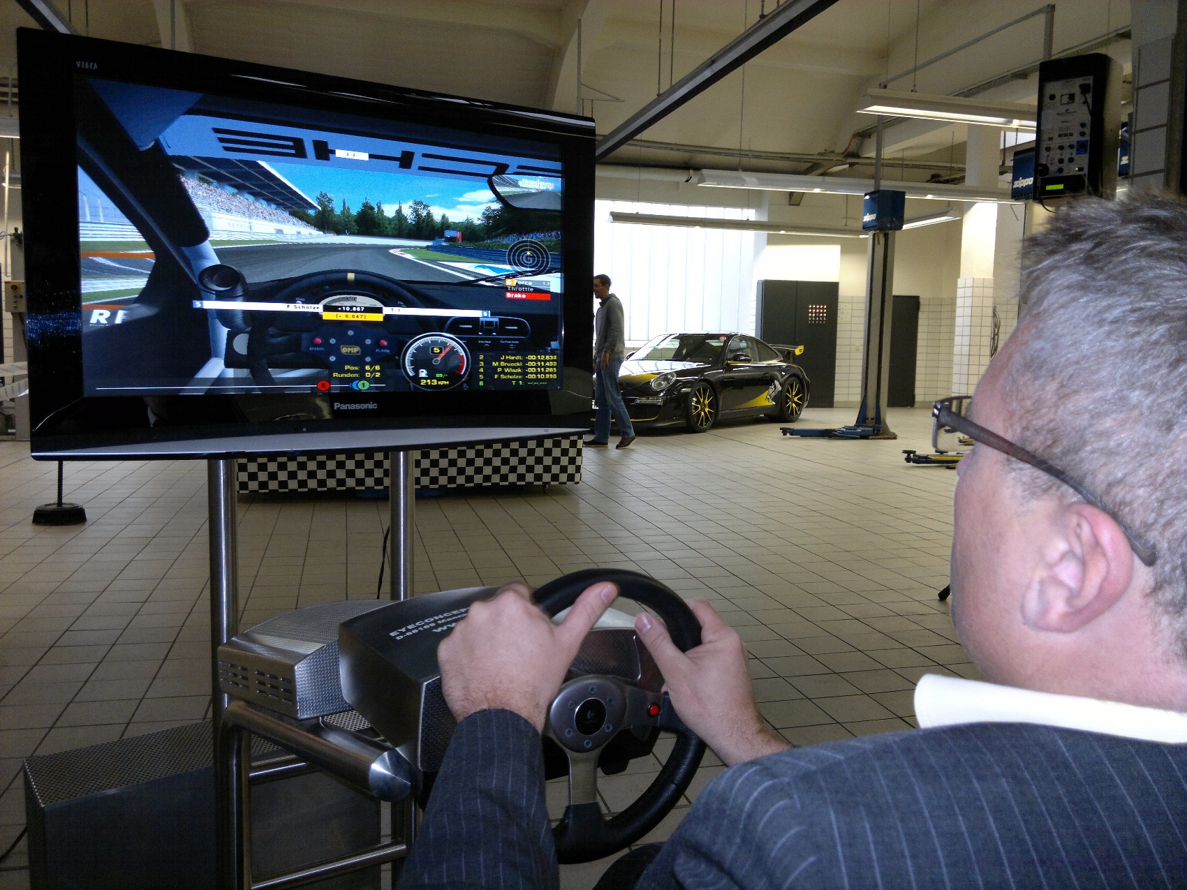 driveseat-porsche-carrera-fahrsimulator-30011