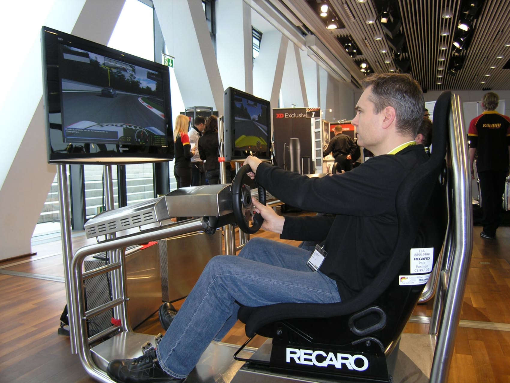 driveseatsimulator-porsche_www.eyeconcept.de_12