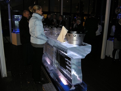 Eisbar Klareistheke 4m mieten