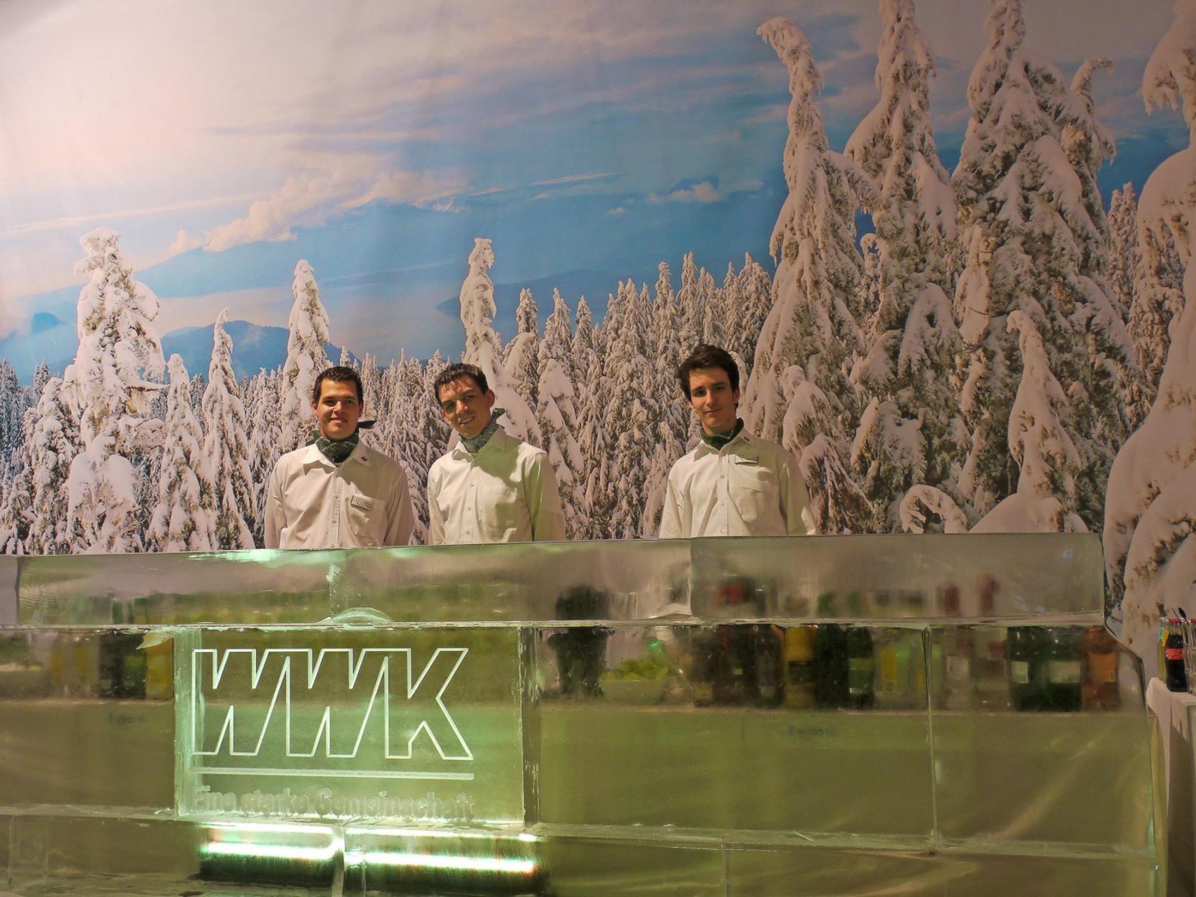 eisbar-cocktailbar-klareistheke-001