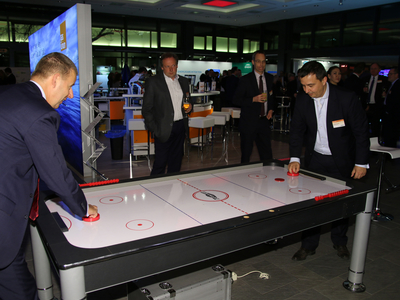 Eishockey Speed Radar + Airhockey (Winter Challenge Package) mieten