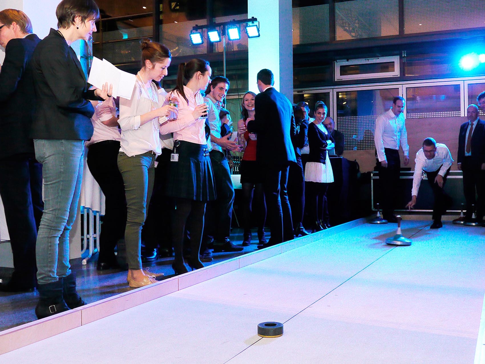 10-eisstockbahn-www.eyeconcept.de