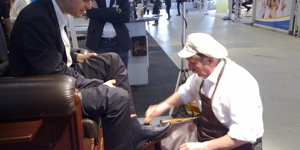 Event-Schuhputzer Shoe Shine Aktion mieten