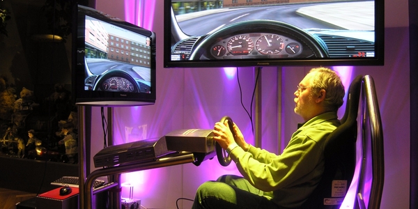 Fahrsimulator Verkehrssicherheit Fahrertraining Fahrschulsimulaton mieten