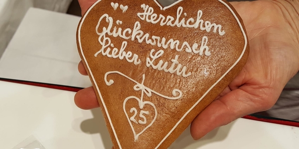 Feine Odenwälder Lebkuchen mit individueller Zuckergussbeschriftung vor Ort