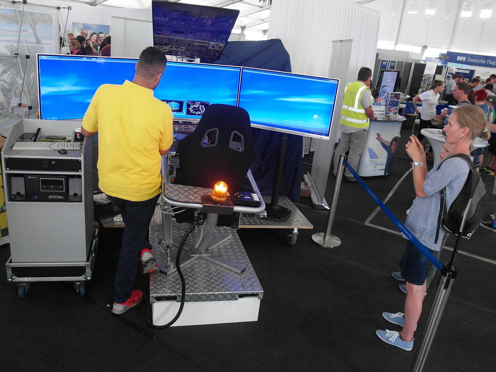 flugsimulator-motion-seat_010_www.eyeconcept.de