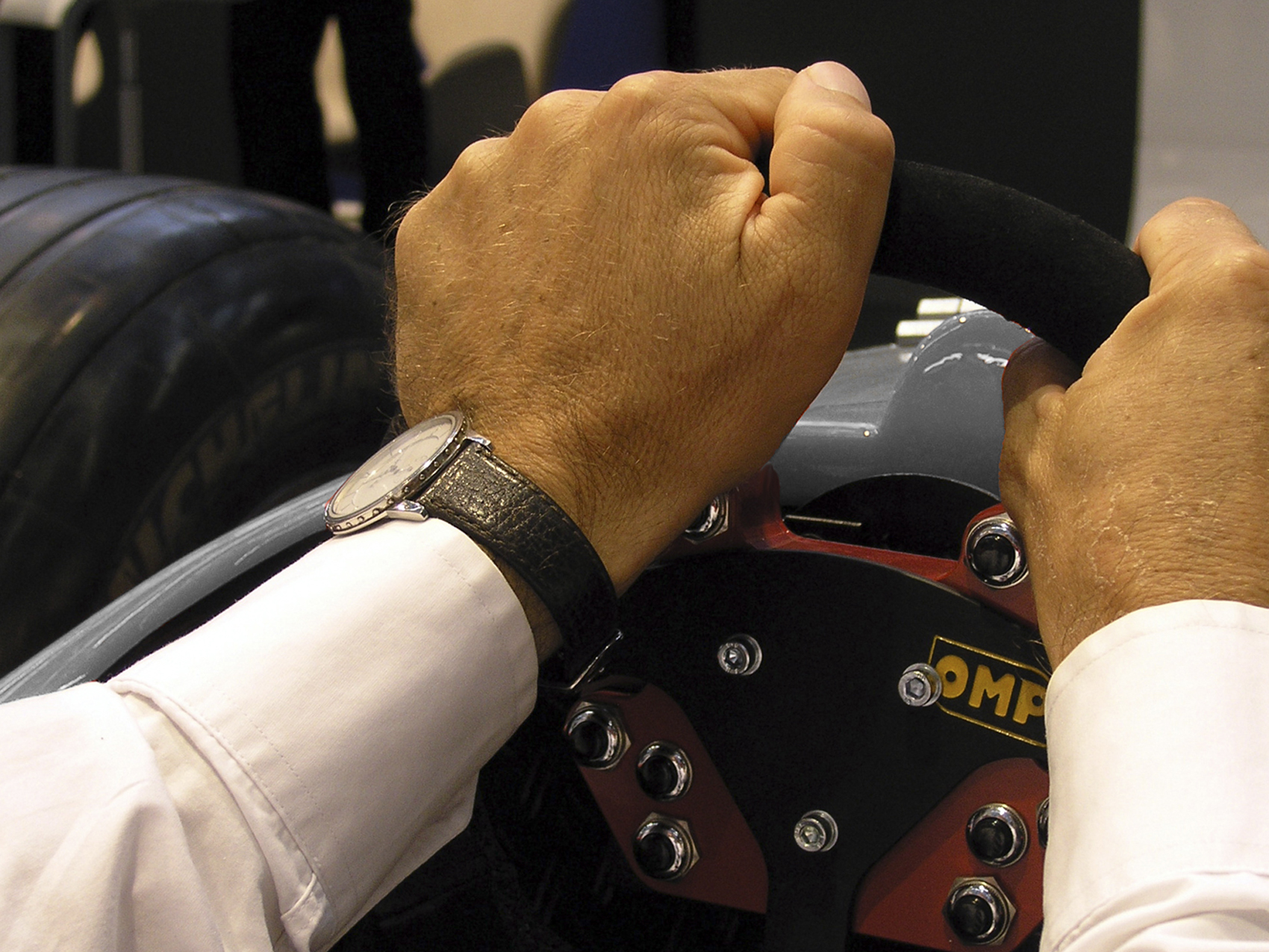 schwarz_silber__formel-1-fahrsimulator_silber_023