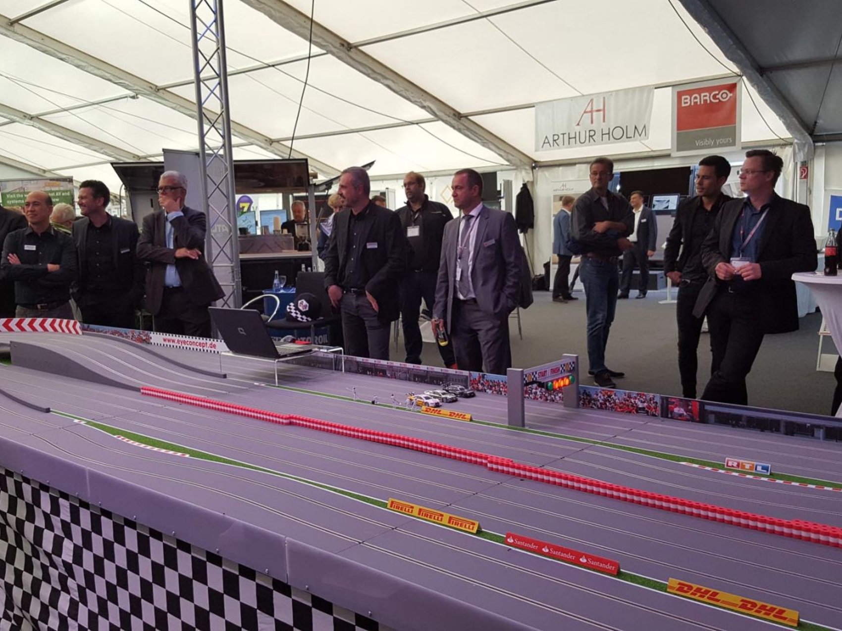 carrerabahn-slotfire-xxl-www-eyeconcept-de-2040