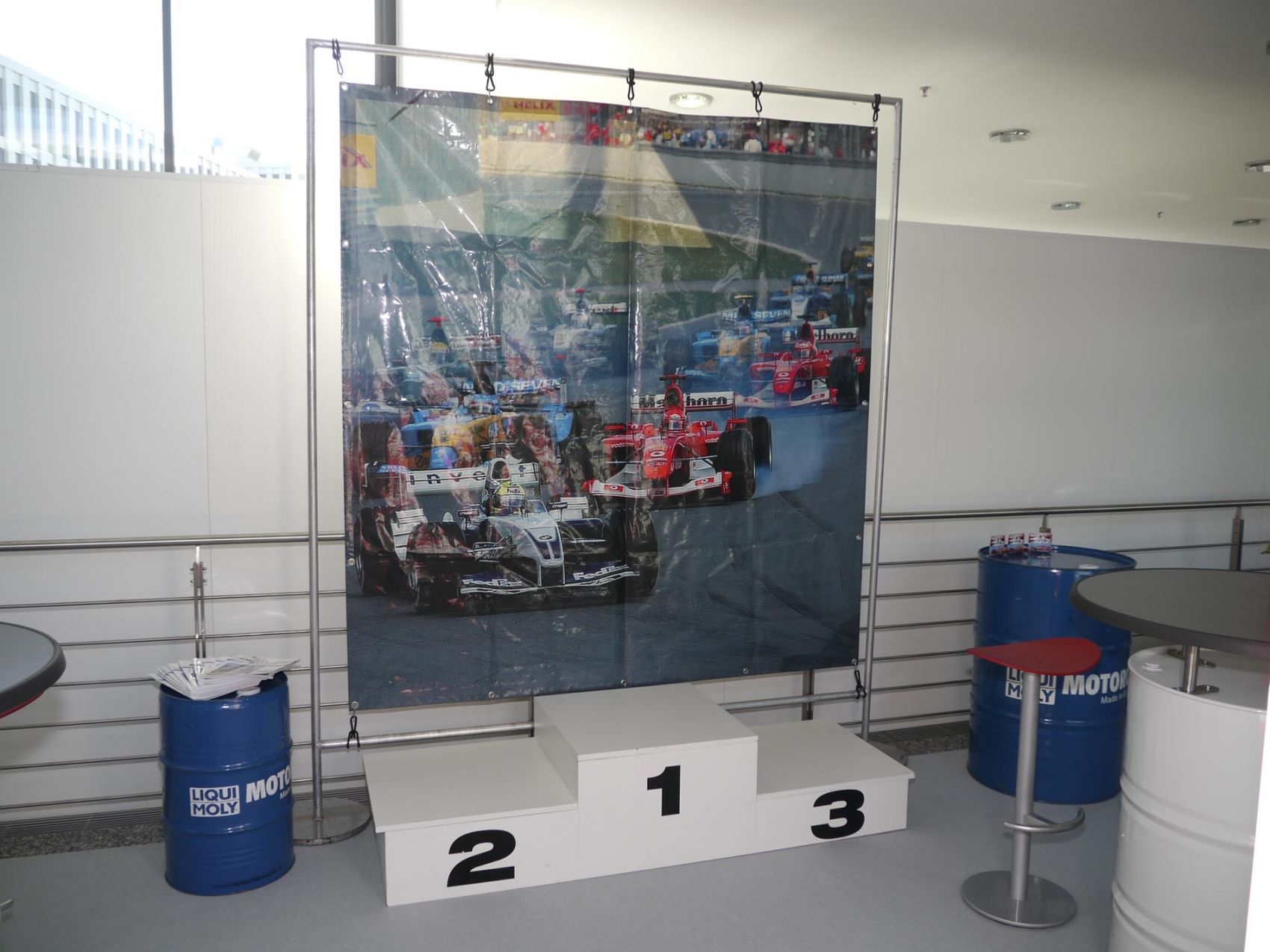 motorsport-deko-boxengasse-www-eyeconcept-de-1102