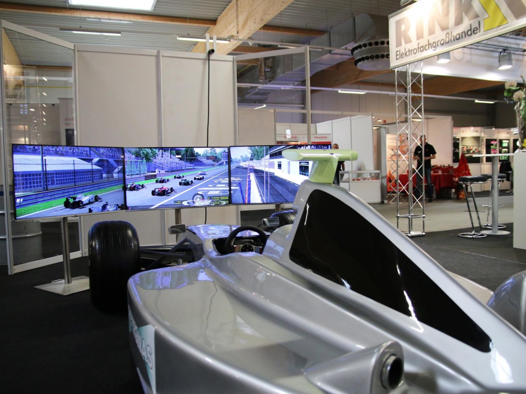 formel-1-simulator-panoramascreen-002