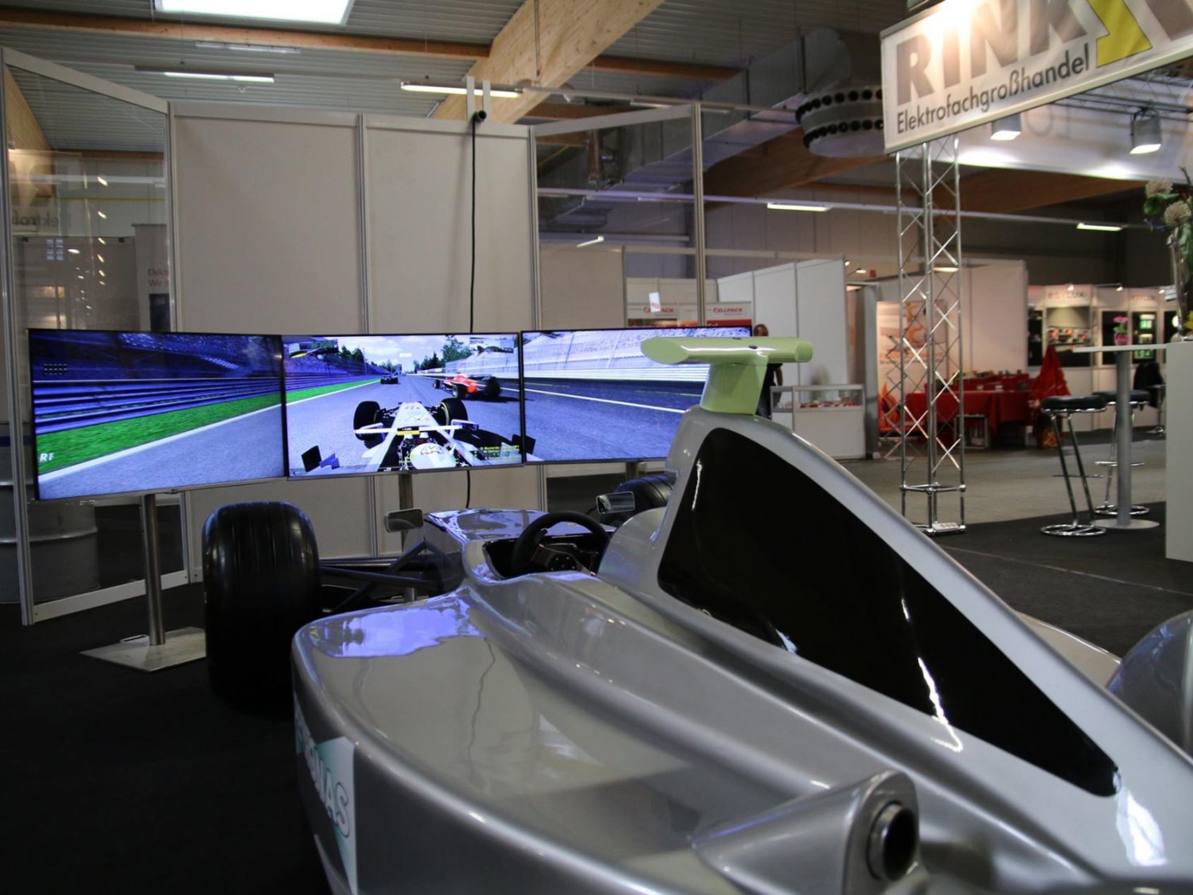 formel-1-simulator-panoramascreen-003