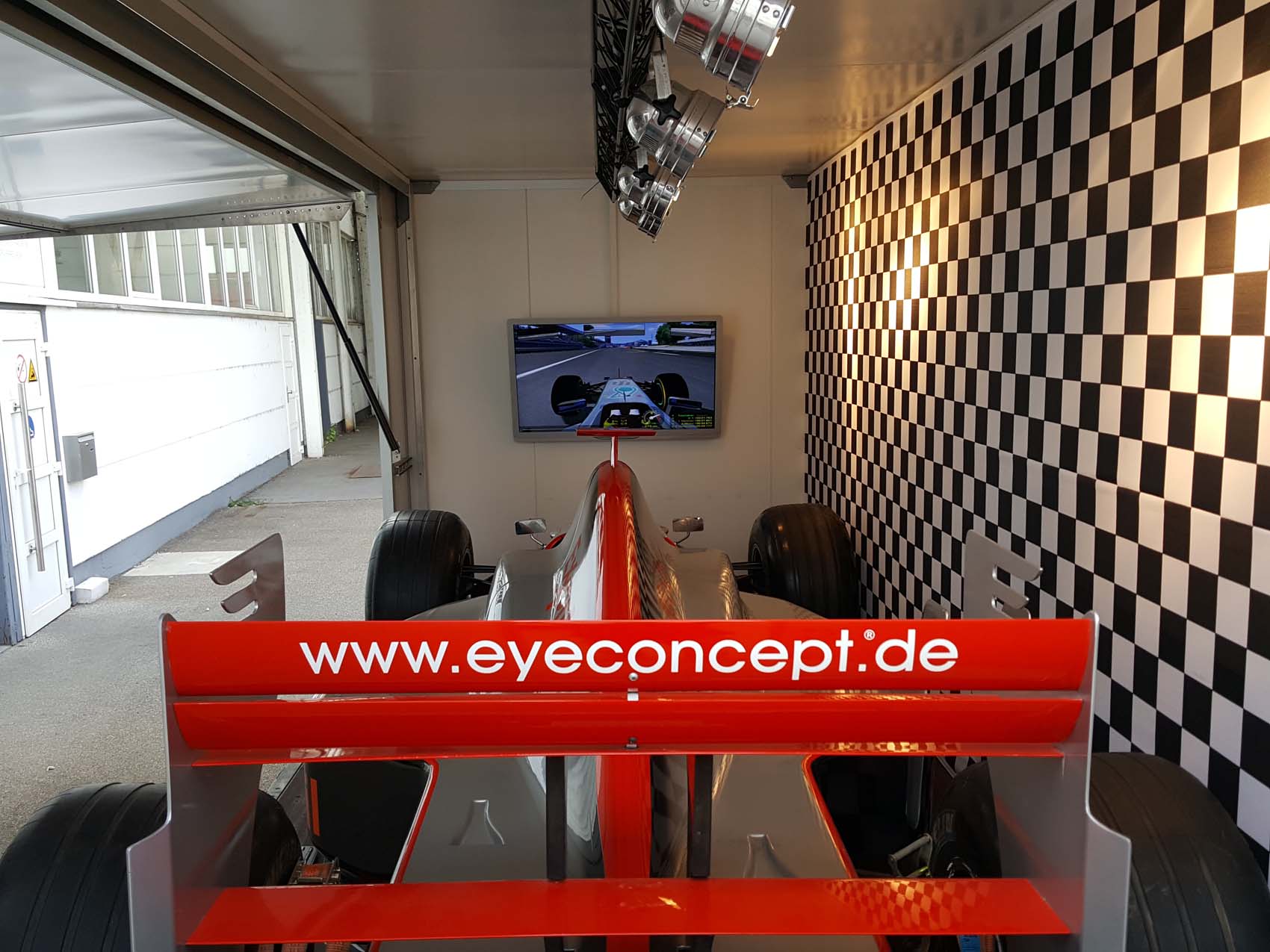 formel-1-buehnentrailer_30114