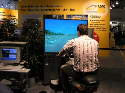 Motorradsimulator Fun &amp;  Safety Riding Trainer mieten