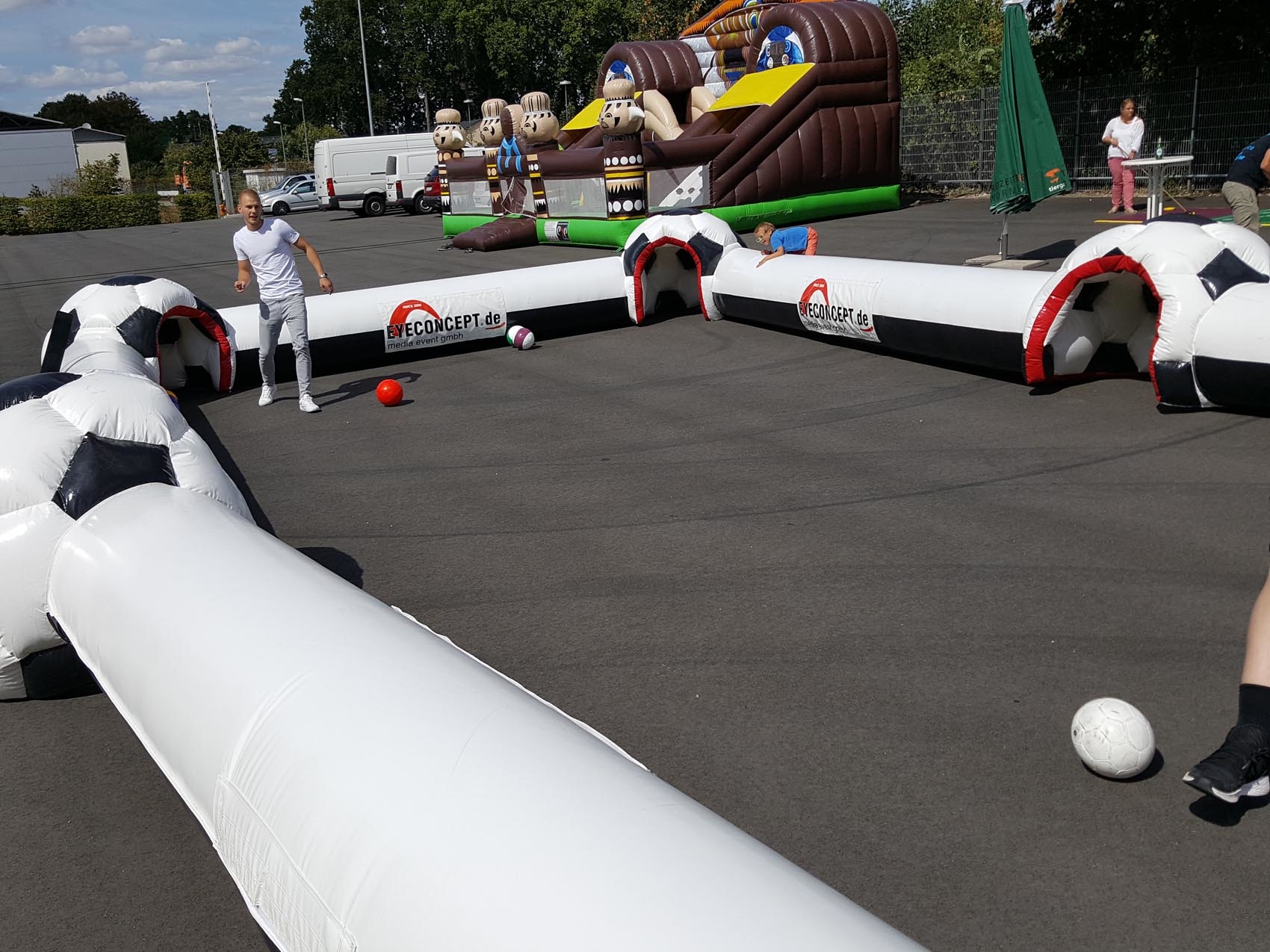 fussball-billard_www.eyeconcept.de_180802