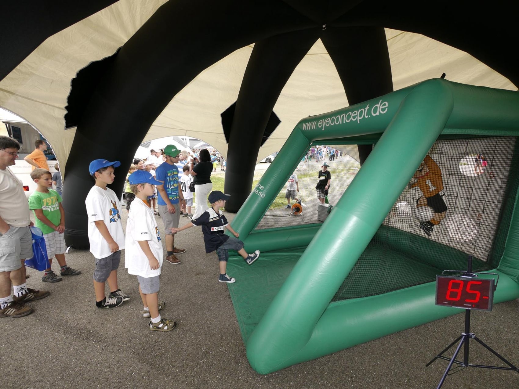 fussball-speed-radar-www-eyeconcept-de-291353