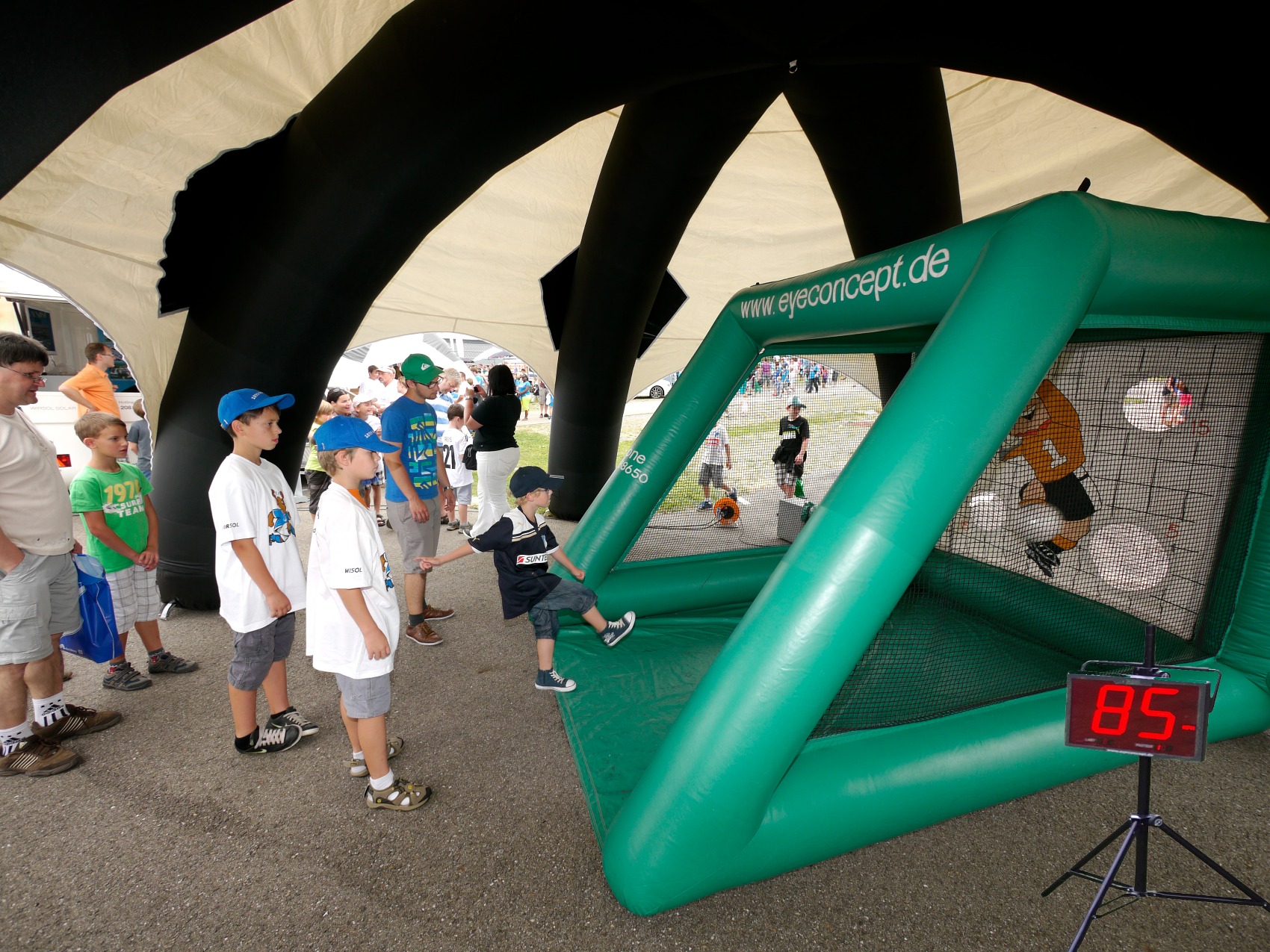 fussball-speed-radar__www.eyeconcept.de_291353