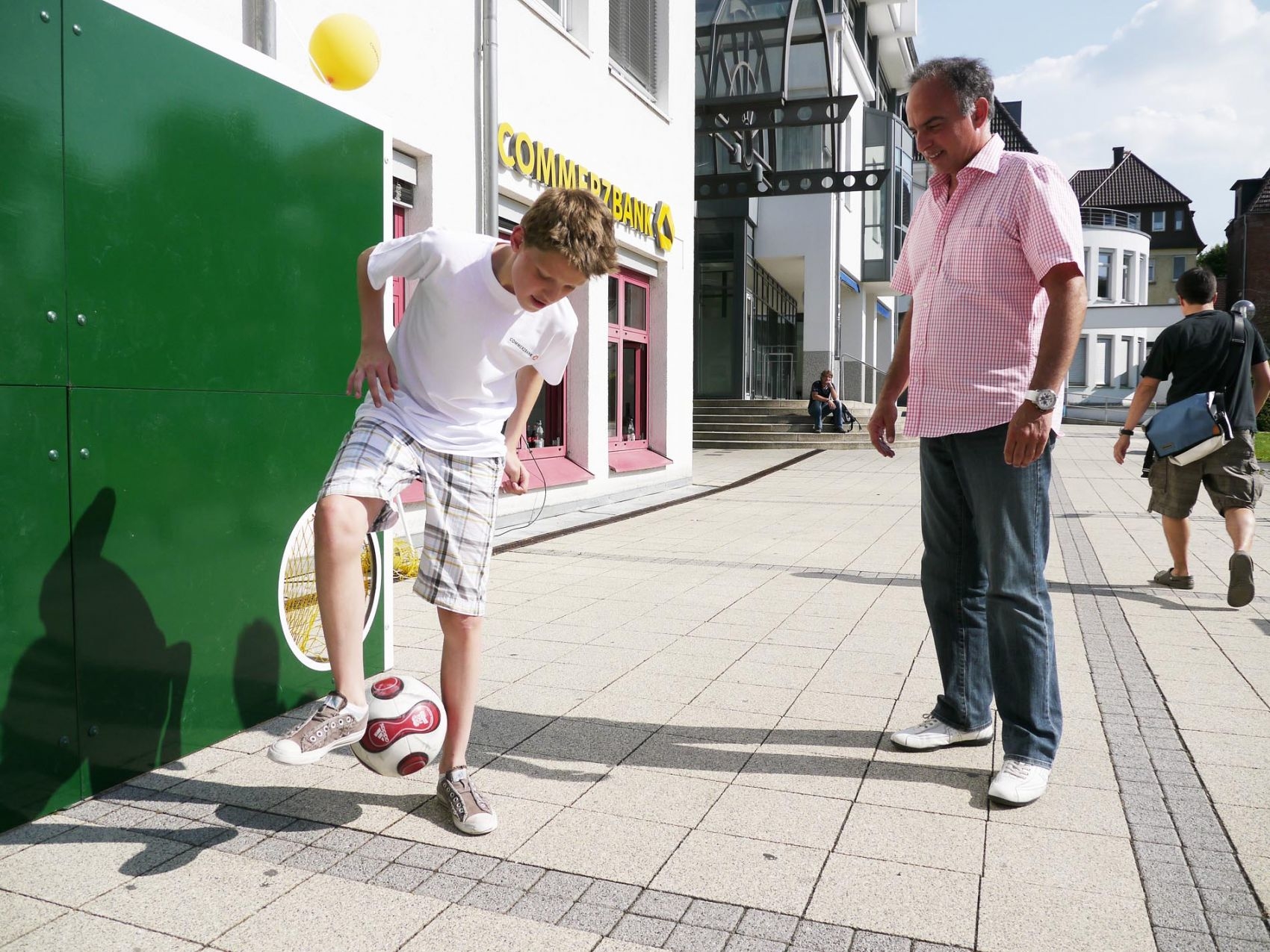 hansi-m-ller-fussballtricks-10022