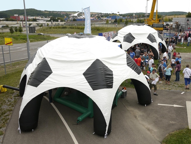 Fußballdome Regenschutzzelt Ø ca. 8,00m mieten