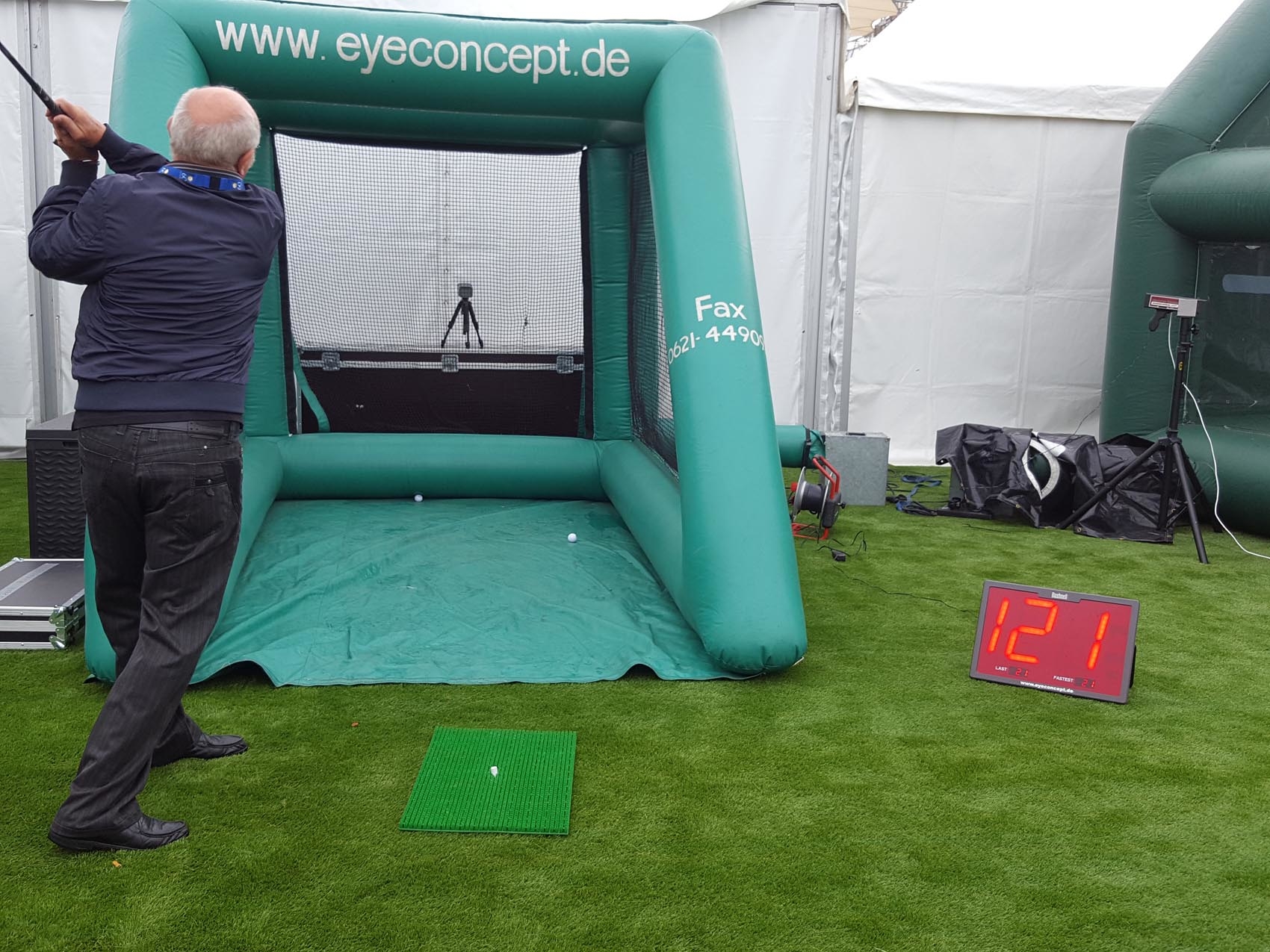 01a_golf-speed-radar-www.eyeconcept.de_010