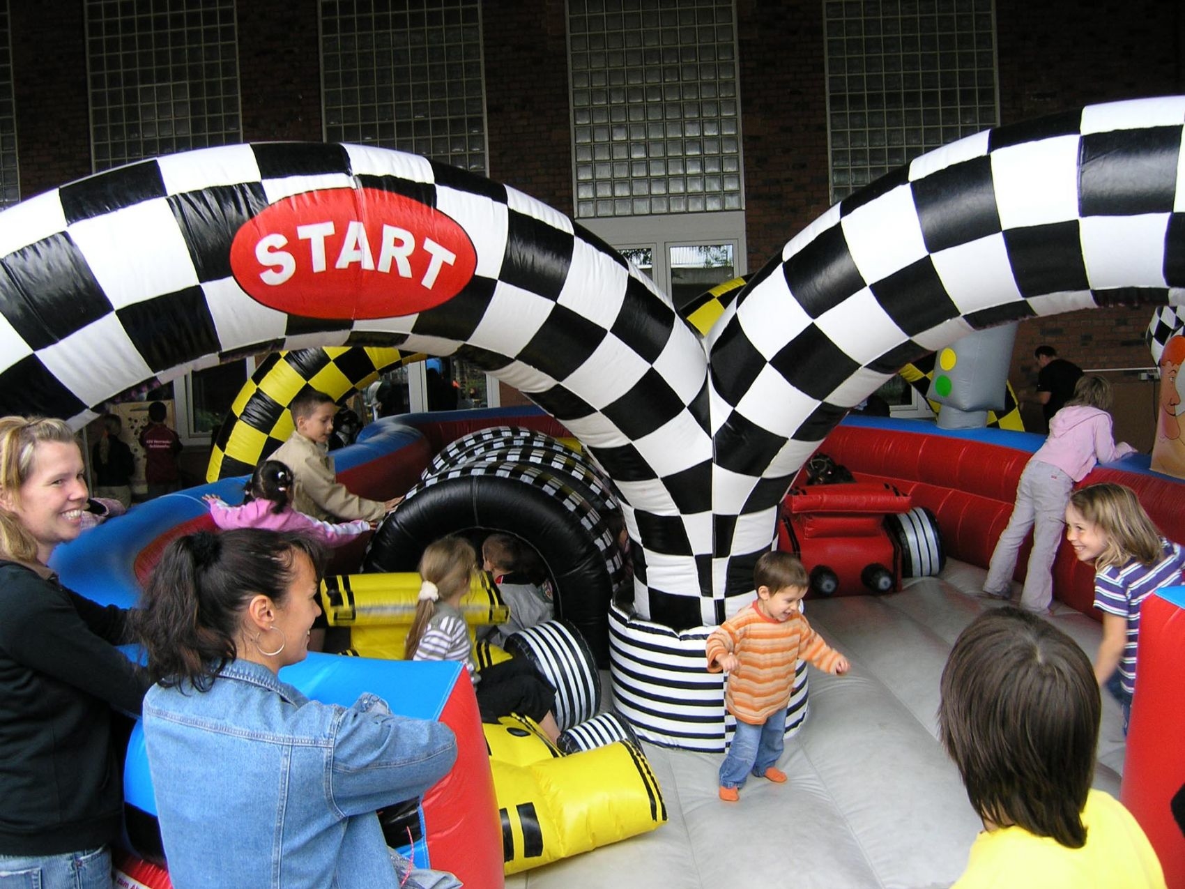 huepfburg-raceland-www-eyeconcept-de-2012126