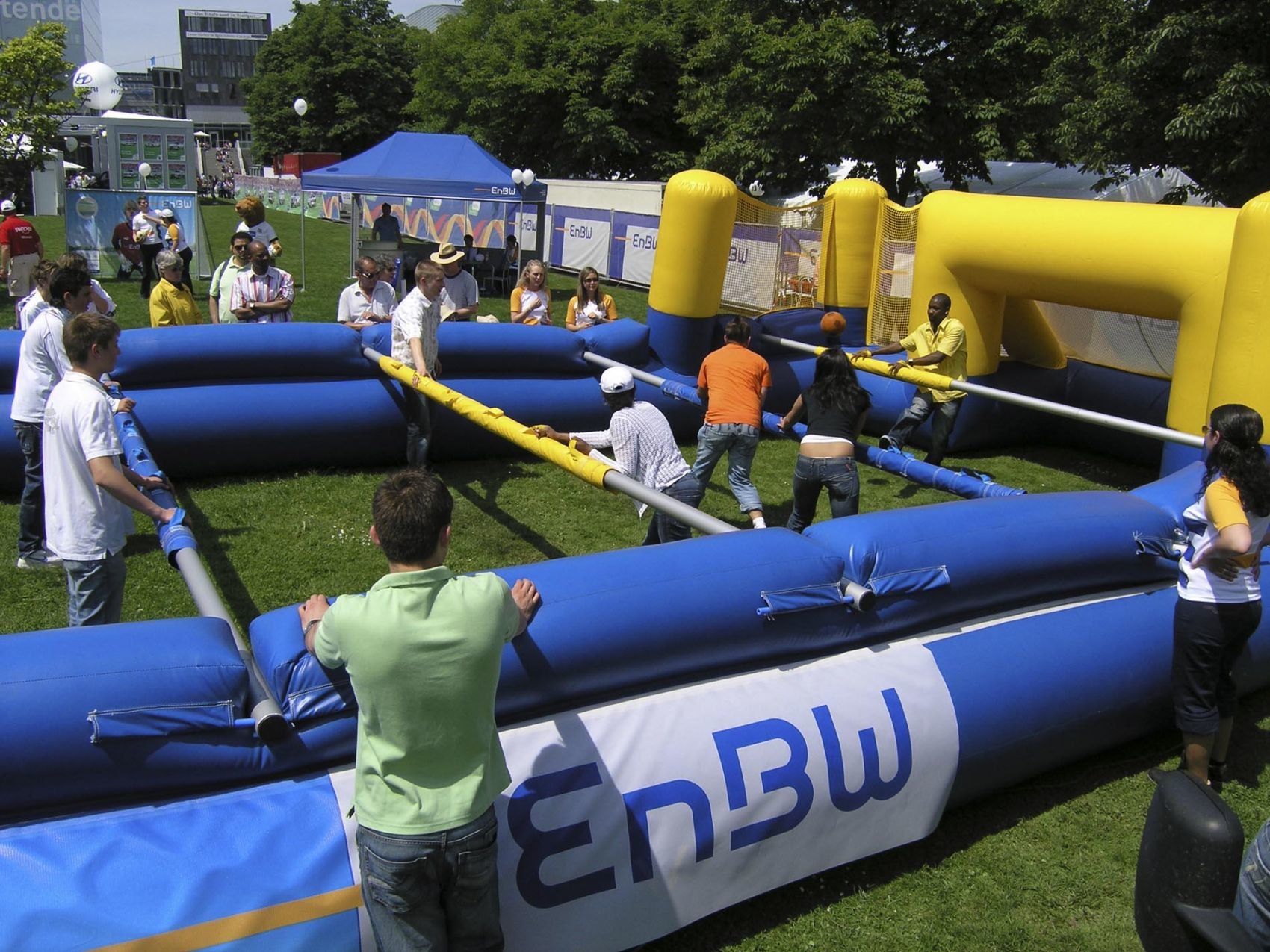 human-maxikicker-table-soccer-menschenkicker-01217